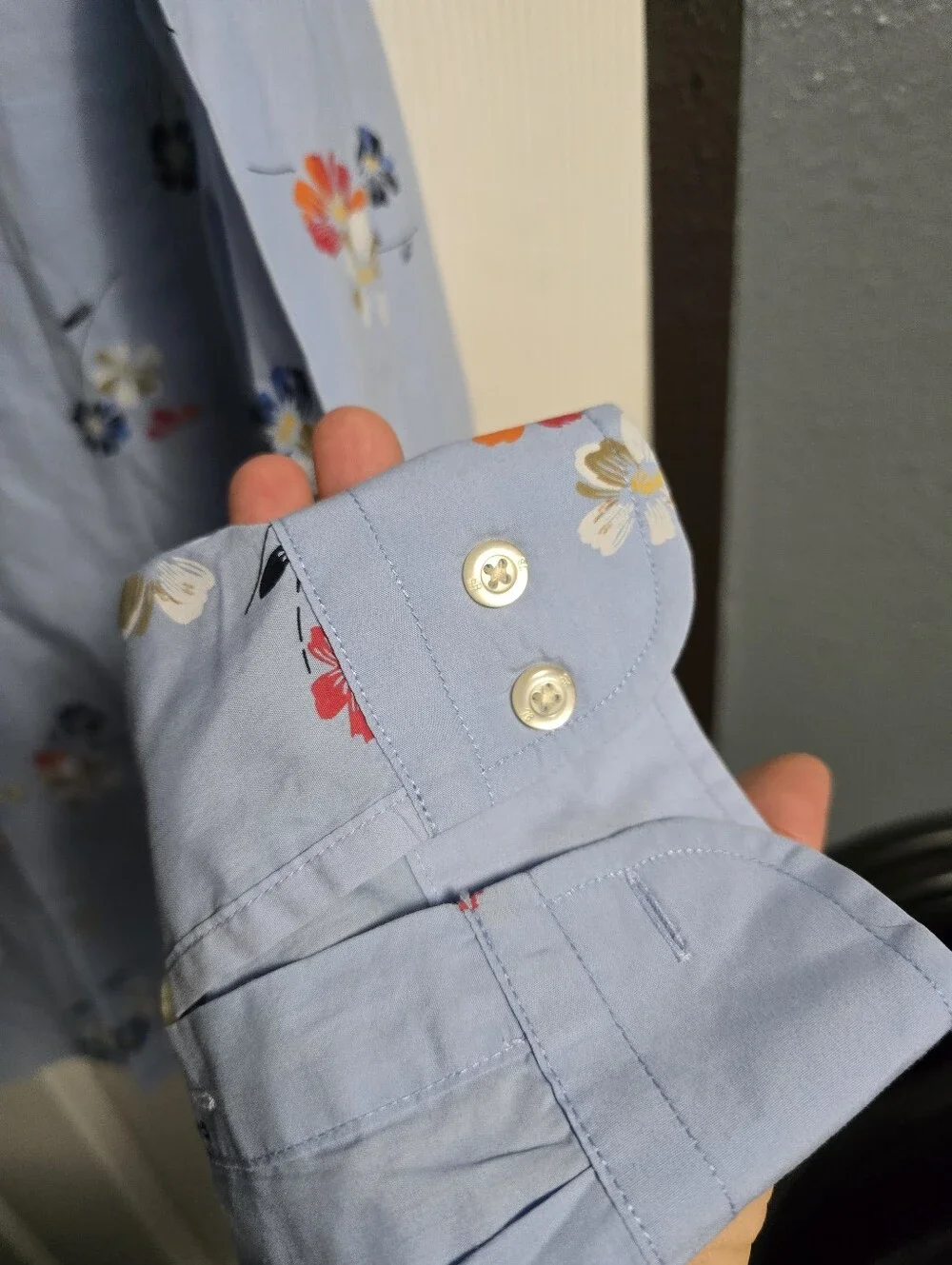 Banana Republic Light Blue Floral Button-Down Shirt